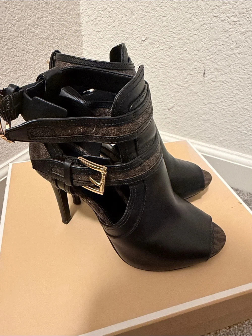 Michael Kors chic michael